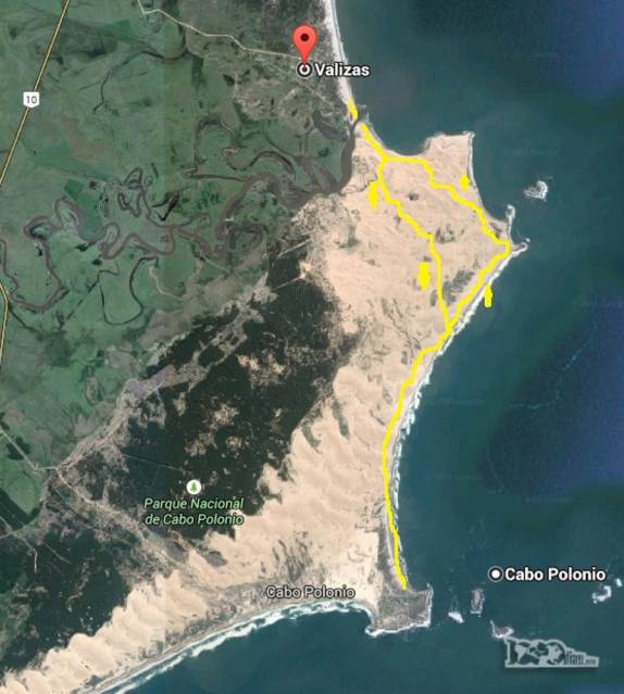 Trilha de 15 kms entre Cabo Polonio e Valizas, ida e volta, no litoral do Uruguai. Na ida, acompanhando a praia, na volta, cortando caminho pelas maiores dunas do país